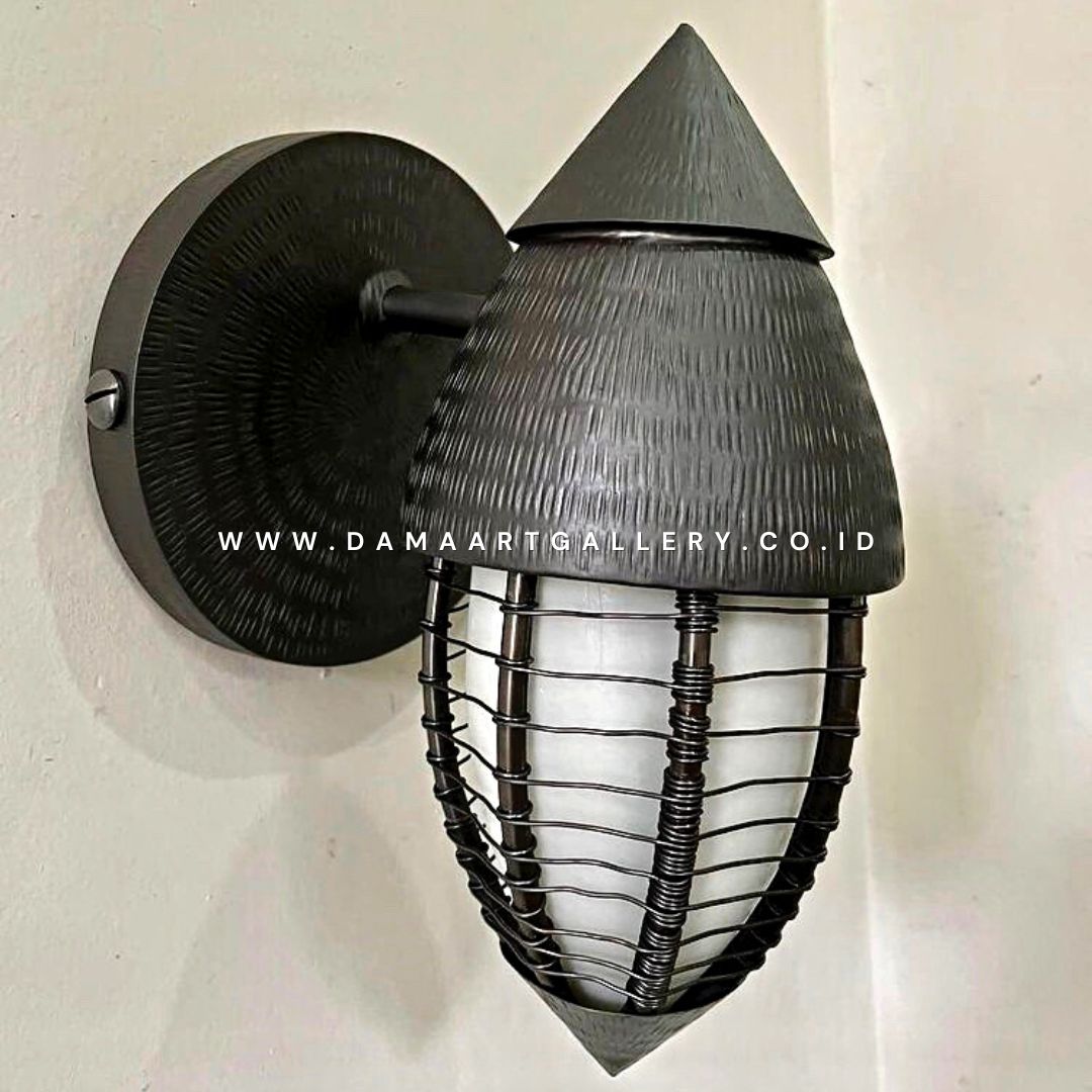 Lampu dinding tembaga klasik
