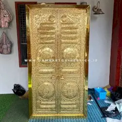 Pengrajin Pintu Kabah Kuningan Tembaga