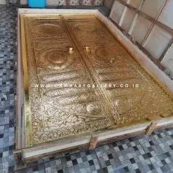 Replika Pintu Kabah Kuningan